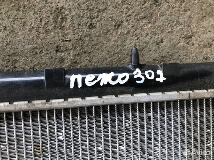 Радиатор Peugeot 307 2008 рестайлинг