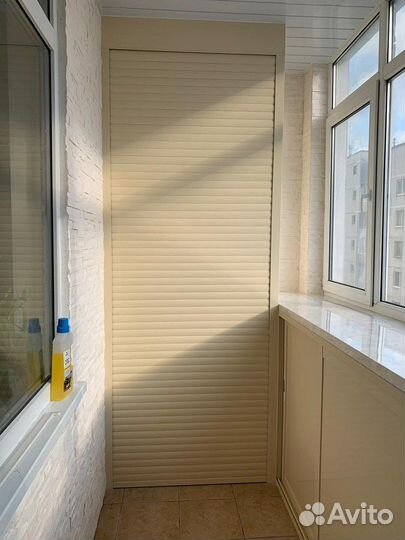 Шкаф с рольставнями на балкон по вашему эскизу