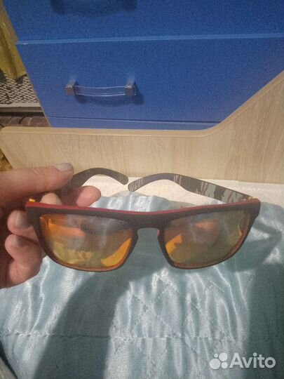 Солнцезащитные очки quick silver