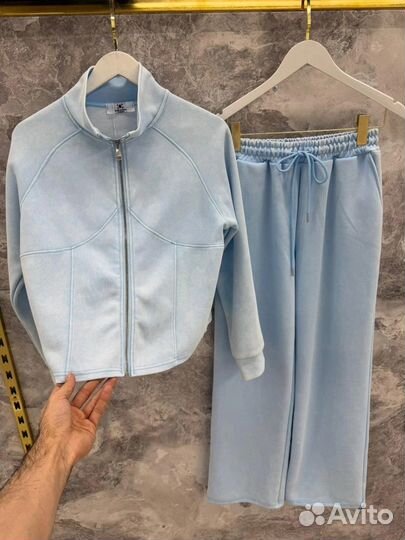 Костюм брючный