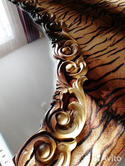 Зеркало с обрамление