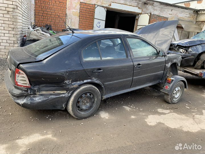 Салон пластик Skoda Octavia A4 Tour