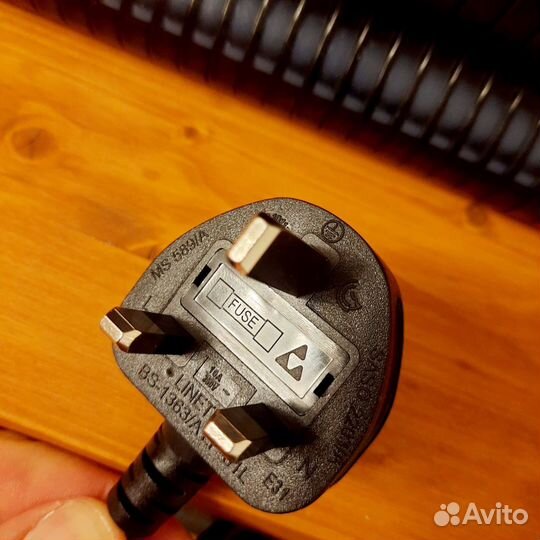 Кабель английская вилка с предохранителем 10А