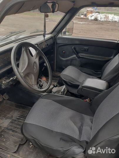 LADA 4x4 (Нива) 1.7 МТ, 2006, 170 000 км