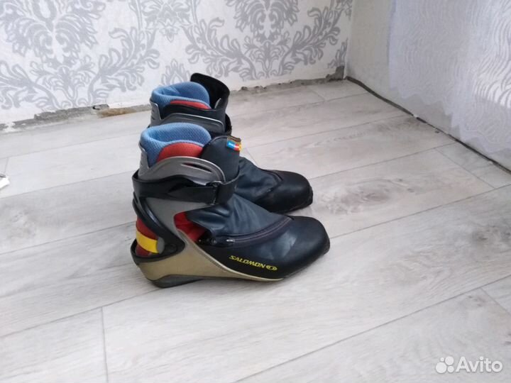 Лыжные ботинки саламон (пилот)