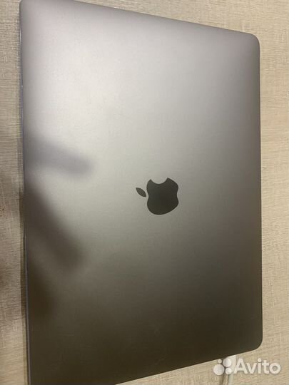 Apple MacBook Pro 13 i7/8/256 retina