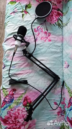 Микрофон студийный BM-800