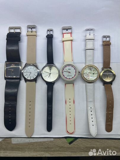 Часы женские разные,все рабочие,одним лотом