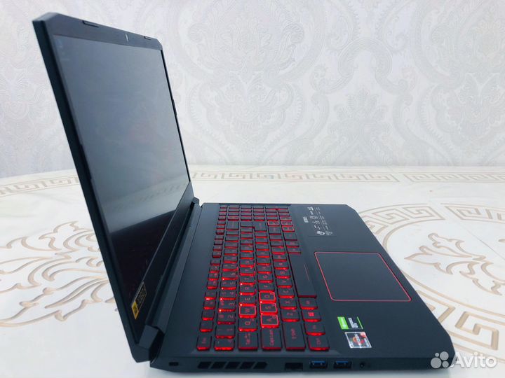 Acer Nitro 5 Gaming/Ryzen 4600H/GTX 1650Ti/512/IPS