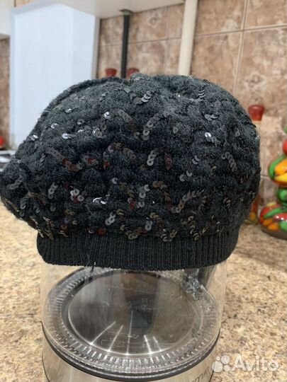 Береты новые с пайетками