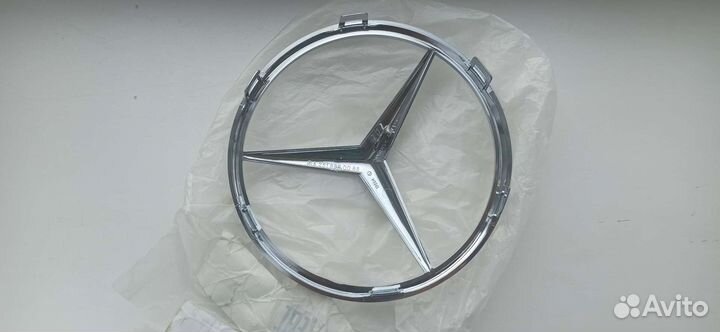 Эмблема на решетку Mercedes