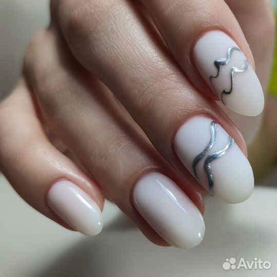 Маникюр / педикюр / мастер маникюра