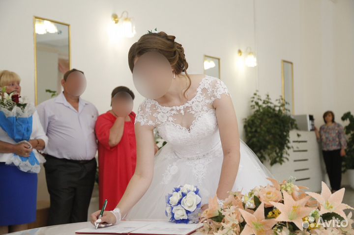 Свадебное платье