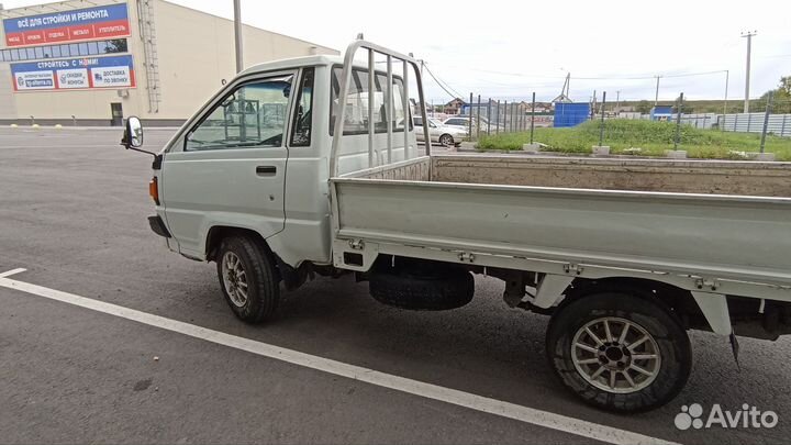 Toyota Lite Ace, 1990