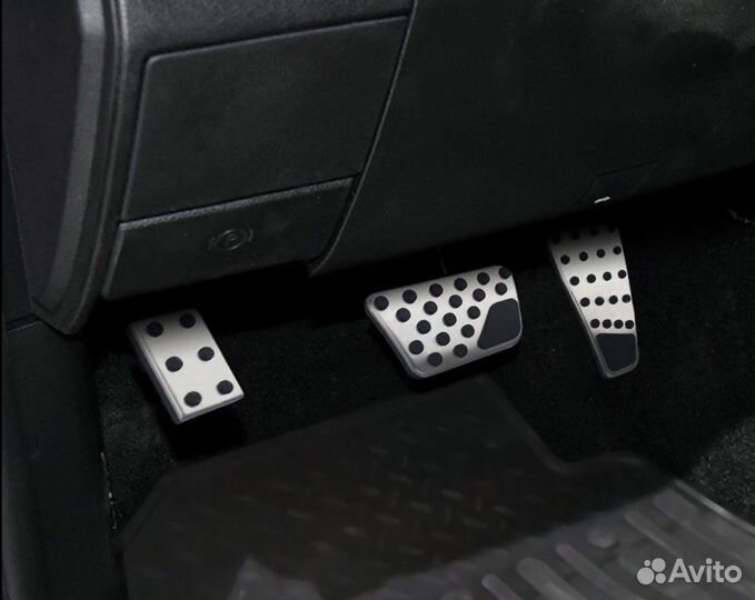 Накладки на пидали Dodge RAM