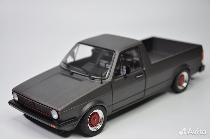 Volkswagen Caddy MK1 Custom II (1982) 1:18 Solido