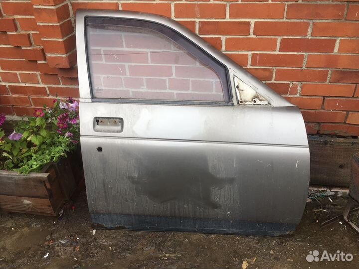 Дверь передняя правая, дверные карты ваз 2111