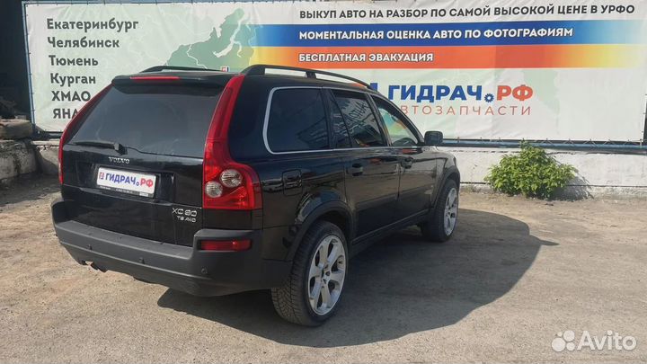 Кронштейн Volvo XC90 30696114