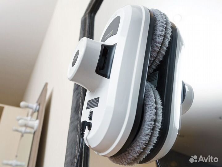 Робот-мойщик окон Hobot