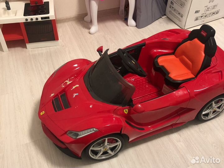 Rastar Детский электрокар Ferrari La Ferrari красн