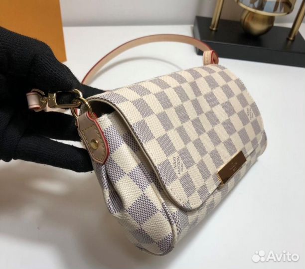 Женский клатч Louis Vuitton Favorite