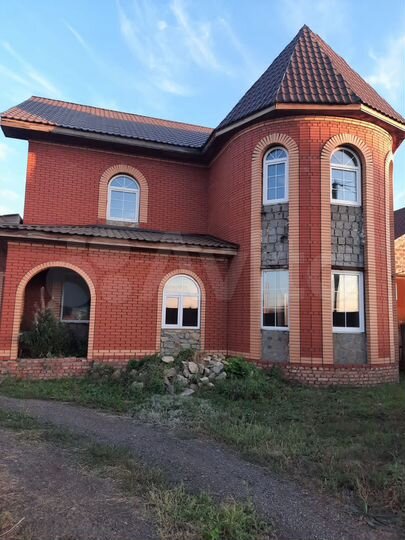 Дом 220 м² на участке 13 сот.