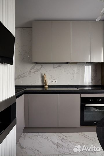 Угловая кухня на заказ. Производство