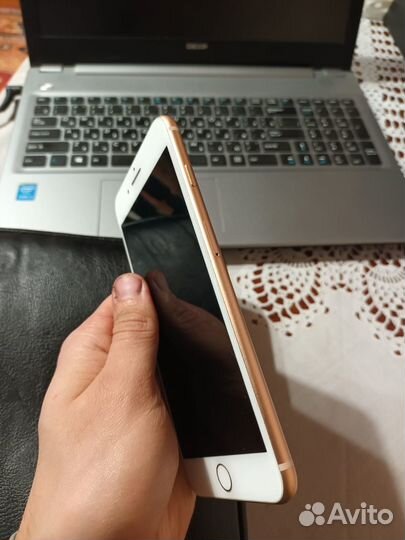 iPhone 8 Plus, 64 ГБ