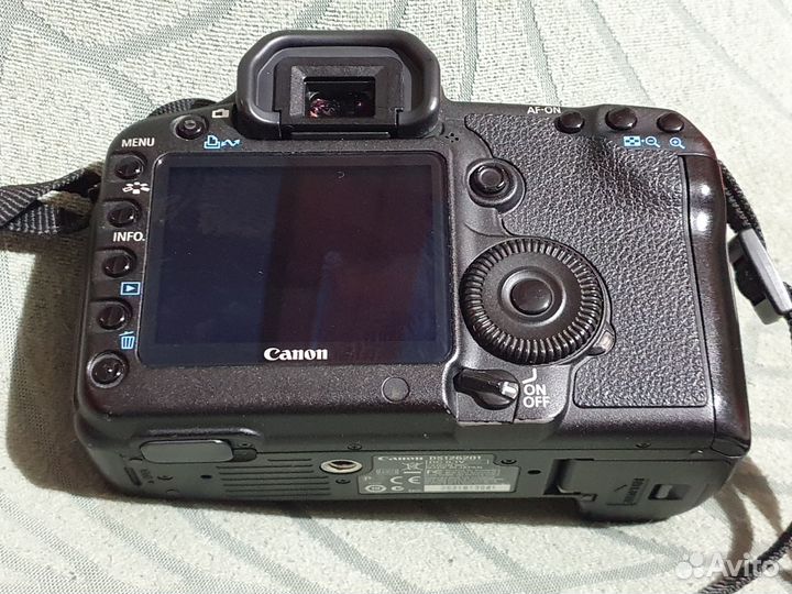 Зеркальный фотоаппарат canon eos 5D mark II body