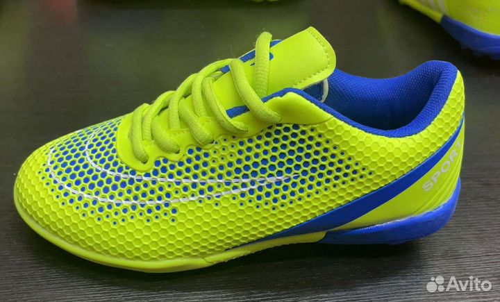 Бутсы футбольные(32-35) сороконожки новые