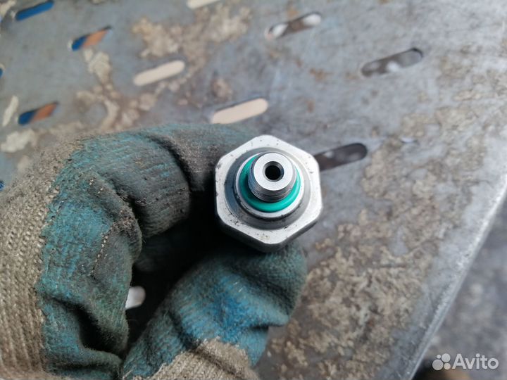 Датчик давления кондиционера BMW X4 F26 F25 F10