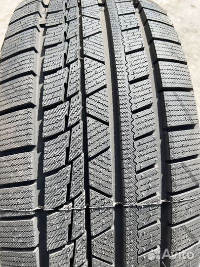 Sunwide Snowide 235/45 R17 82U