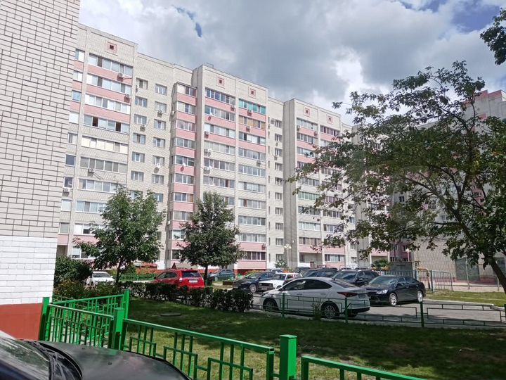 Доля в 3-к. квартире, 104,5 м², 3/10 эт.