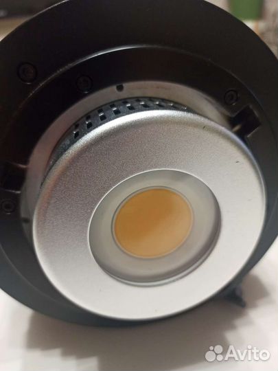 Осветитель светодиодный Godox UL150