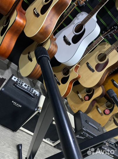 Стойка для синтезатора