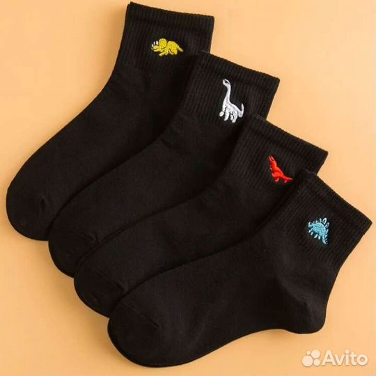 Носки с вышивкой