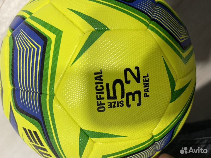 Футбольный мяч новый