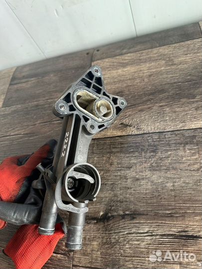 Корпус термостата Audi A1 8X caxa 1.4 2011