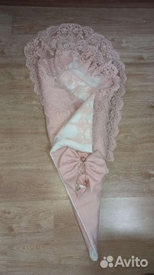 Продаю конверт на выписку для девочки