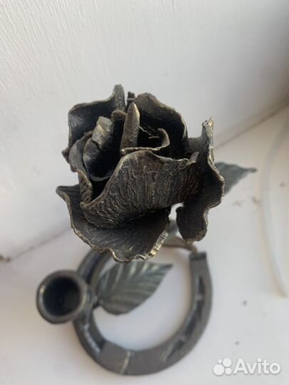Кованая роза