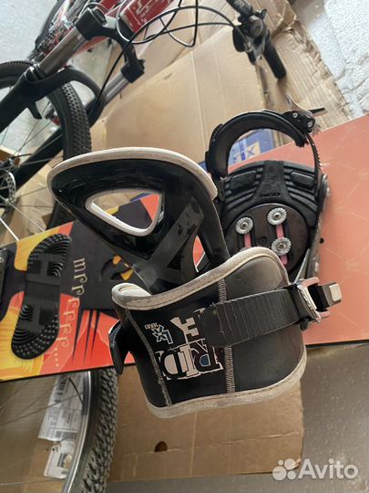 Жесткий сноуборд с ботинками