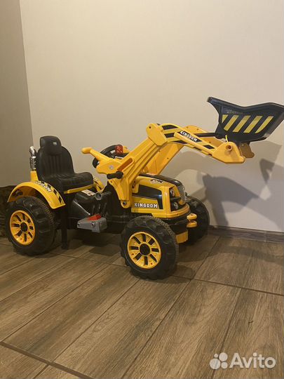 Детский электромобиль Трактор