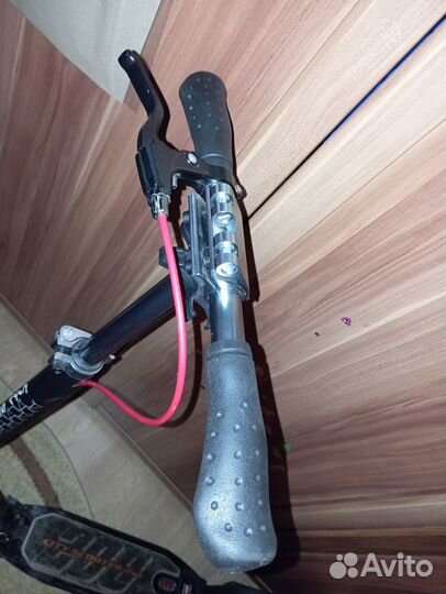 Самокат с дисковым тормозом