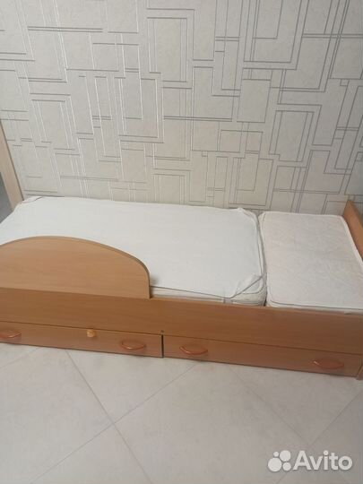 Детская кроватка трансформер с матрасом