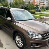 Volkswagen Tiguan 2.0 AT, 2014, 225 000 км, с пробегом, цена 1 540 000 руб.