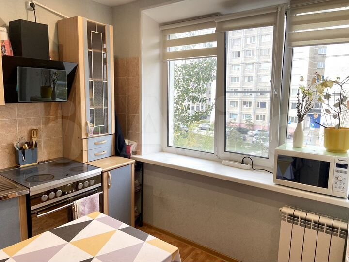 2-к. квартира, 45 м², 3/9 эт.