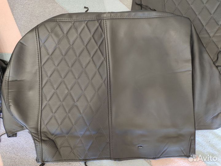 Автомобильные чехлы на LADA Granta FL 2019