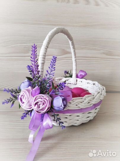 Пасхальные корзины с декором