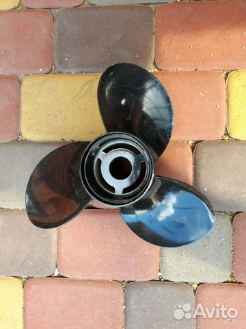 Винт для моторной лодки