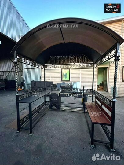 Беседка с мангалом